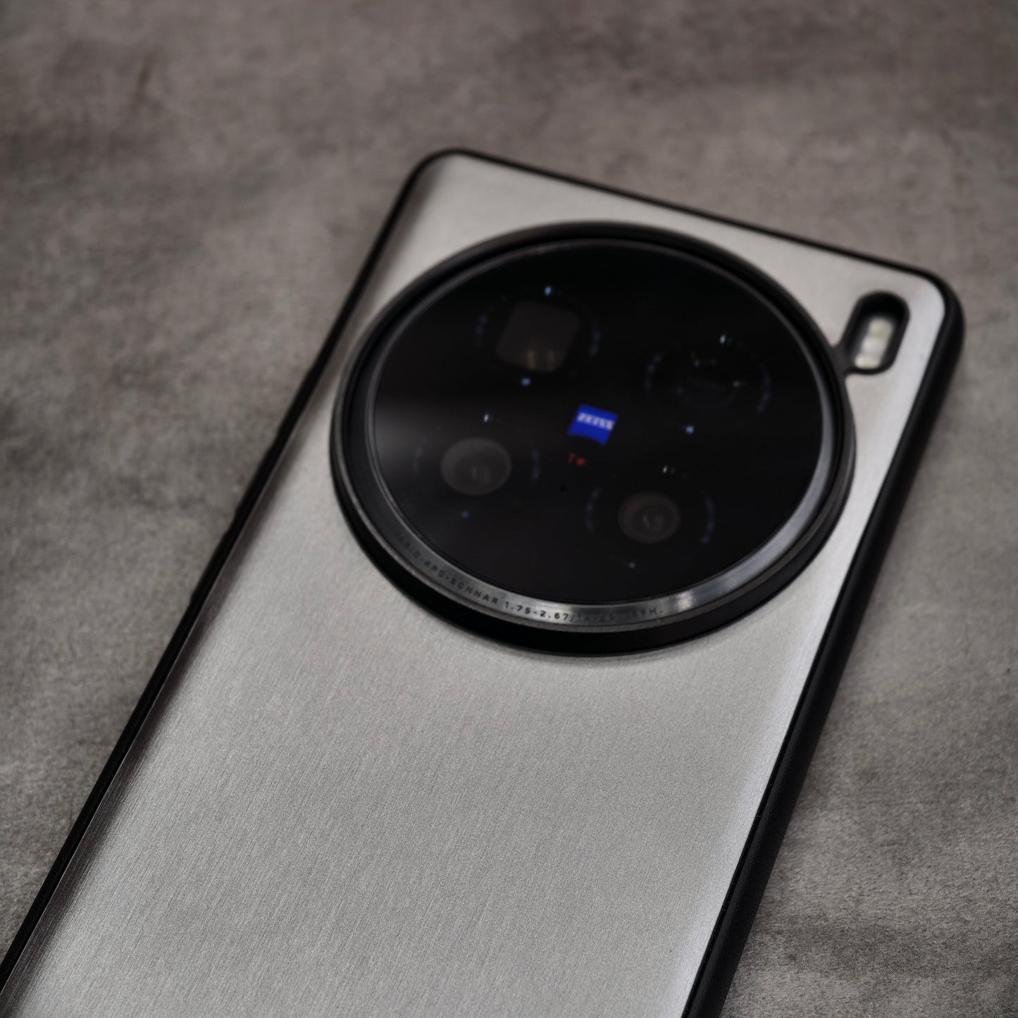 Defender Case - Gray Lurex 太空灰金屬拉絲