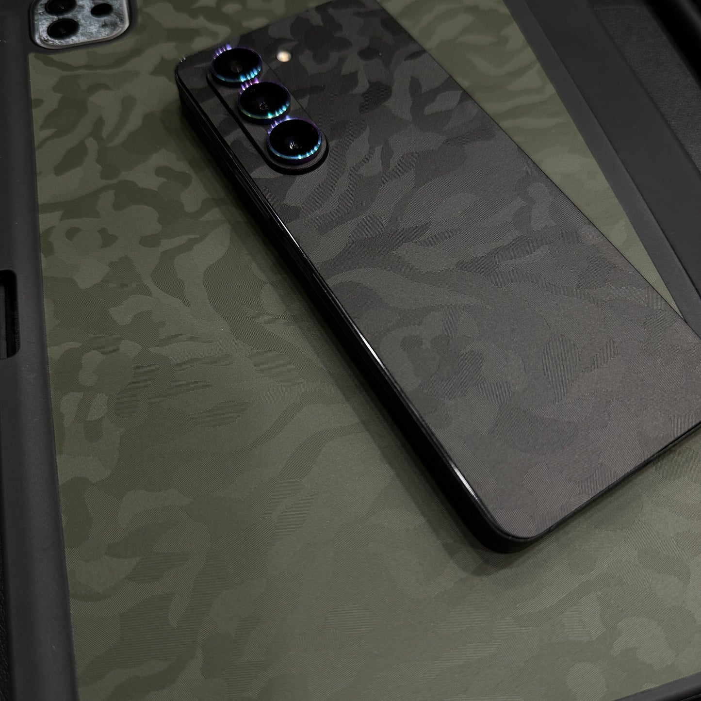 Black Camouflage 鍛黑迷彩