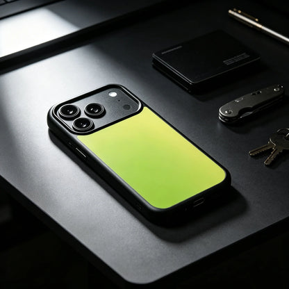 MagSafe Lawn Green 螢光綠手機殻