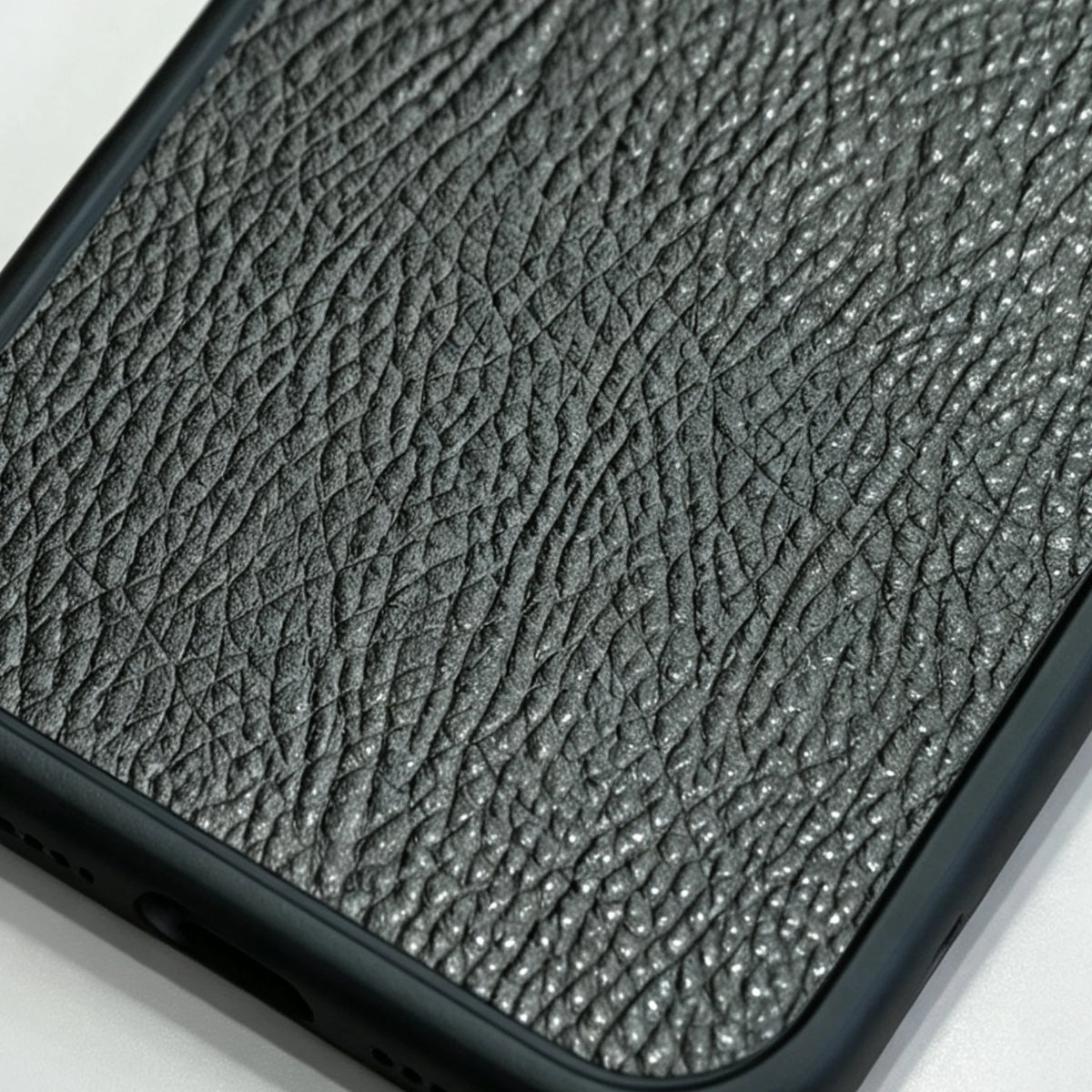 MagSafe Black Leather 黑皮革手機殻
